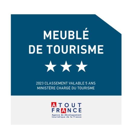 Bel Appartement, Bien Equipe Et Confortable Dans Le Centre Historique Fougères Extérieur photo